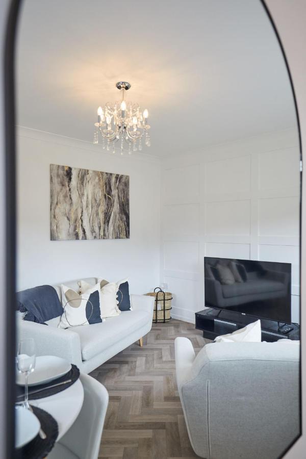 نورويش Stylish 2 Bed Apartment With Beautiful Garden المظهر الخارجي الصورة