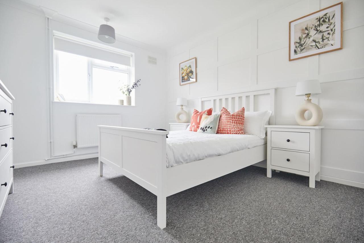 نورويش Stylish 2 Bed Apartment With Beautiful Garden المظهر الخارجي الصورة