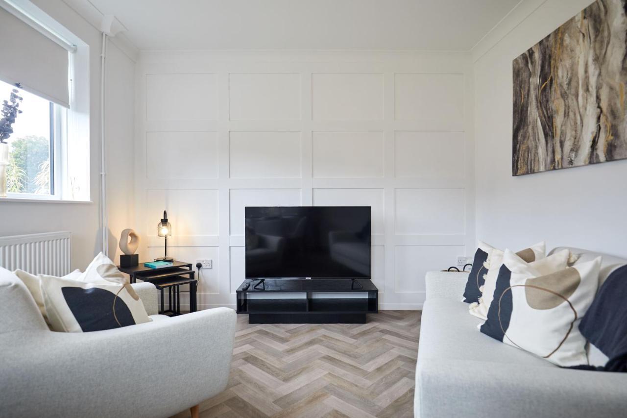 نورويش Stylish 2 Bed Apartment With Beautiful Garden المظهر الخارجي الصورة